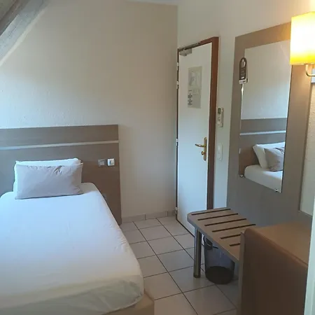 فندق Du Causse 3*