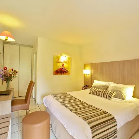Hotel Logis Du Causse 3*